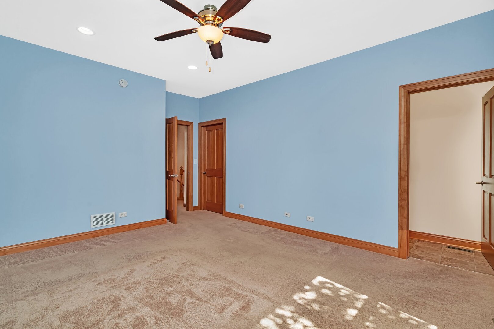 502 Birchwood Drive, Yorkville, IL 60560