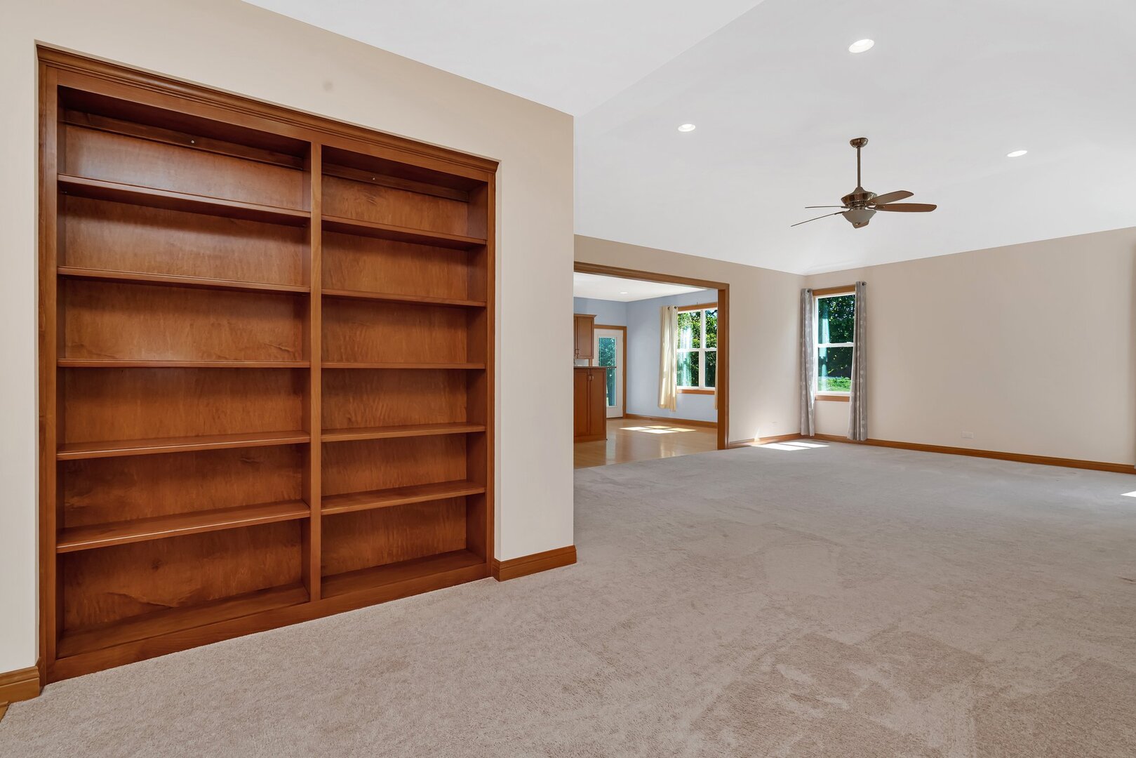 502 Birchwood Drive, Yorkville, IL 60560