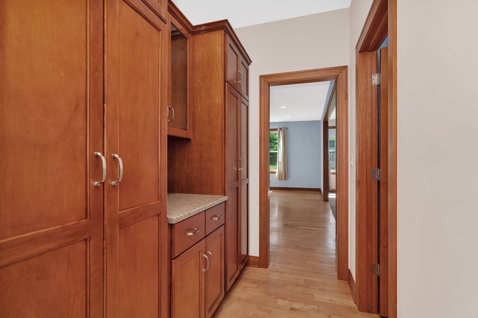 502 Birchwood Drive, Yorkville, IL 60560