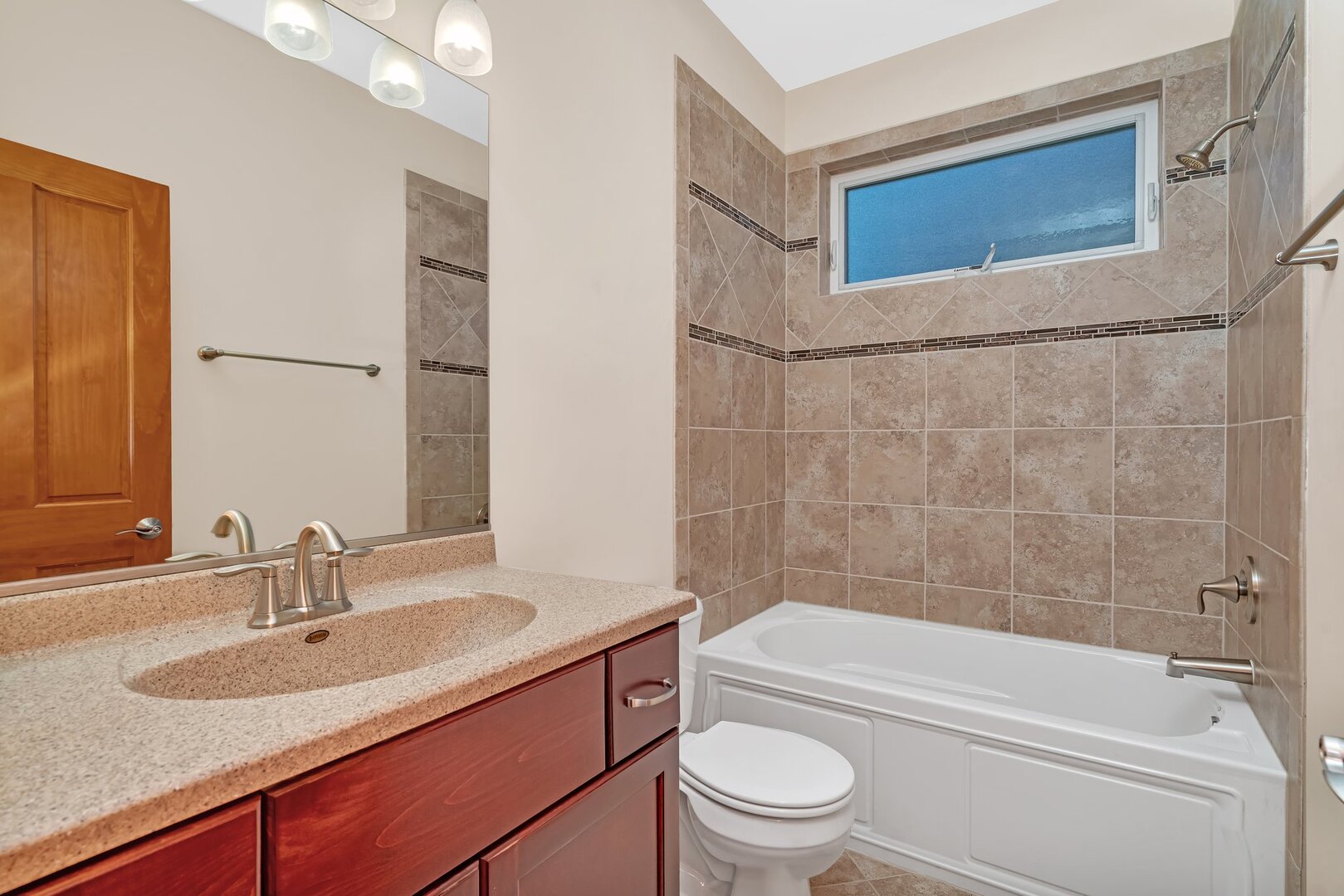 502 Birchwood Drive, Yorkville, IL 60560