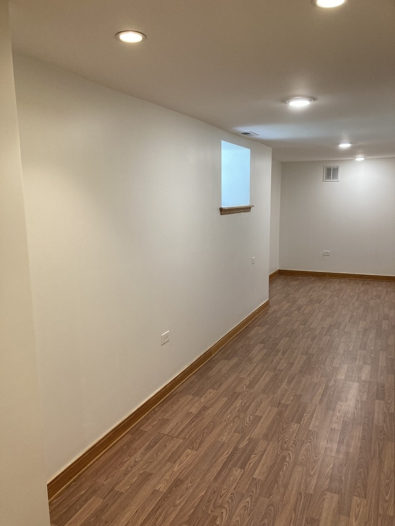 6406 S INGLESIDE Avenue, Chicago, IL 60637