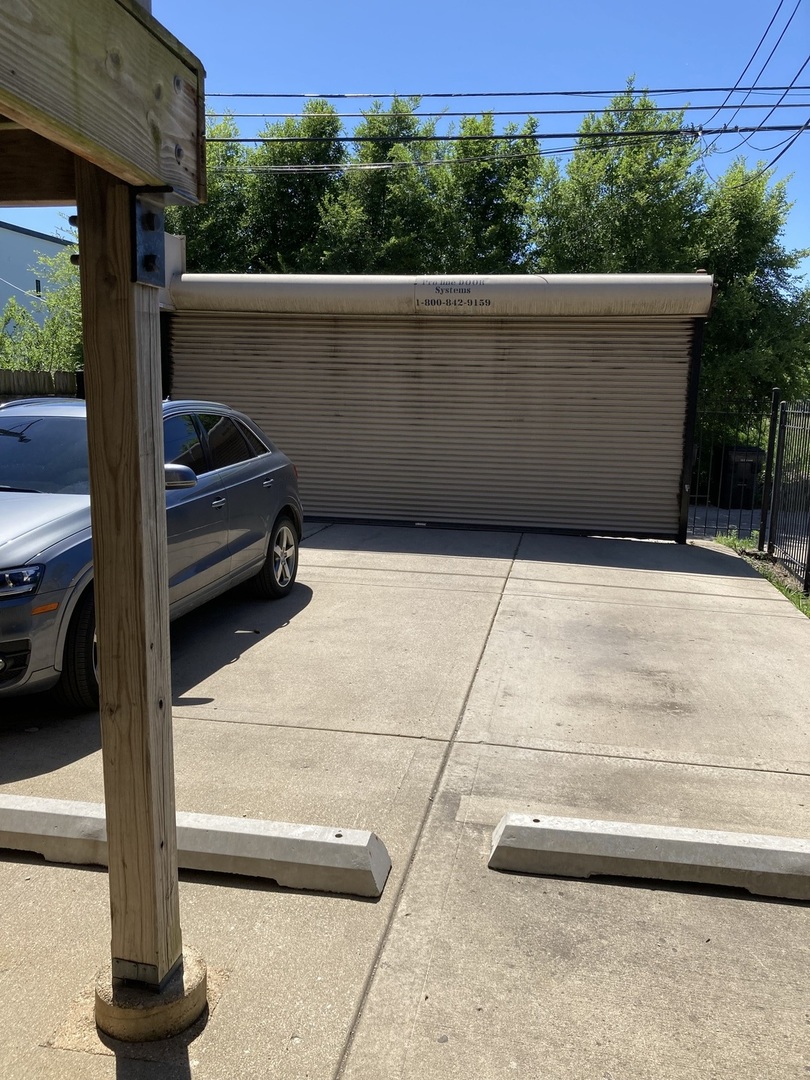 6406 S INGLESIDE Avenue, Chicago, IL 60637