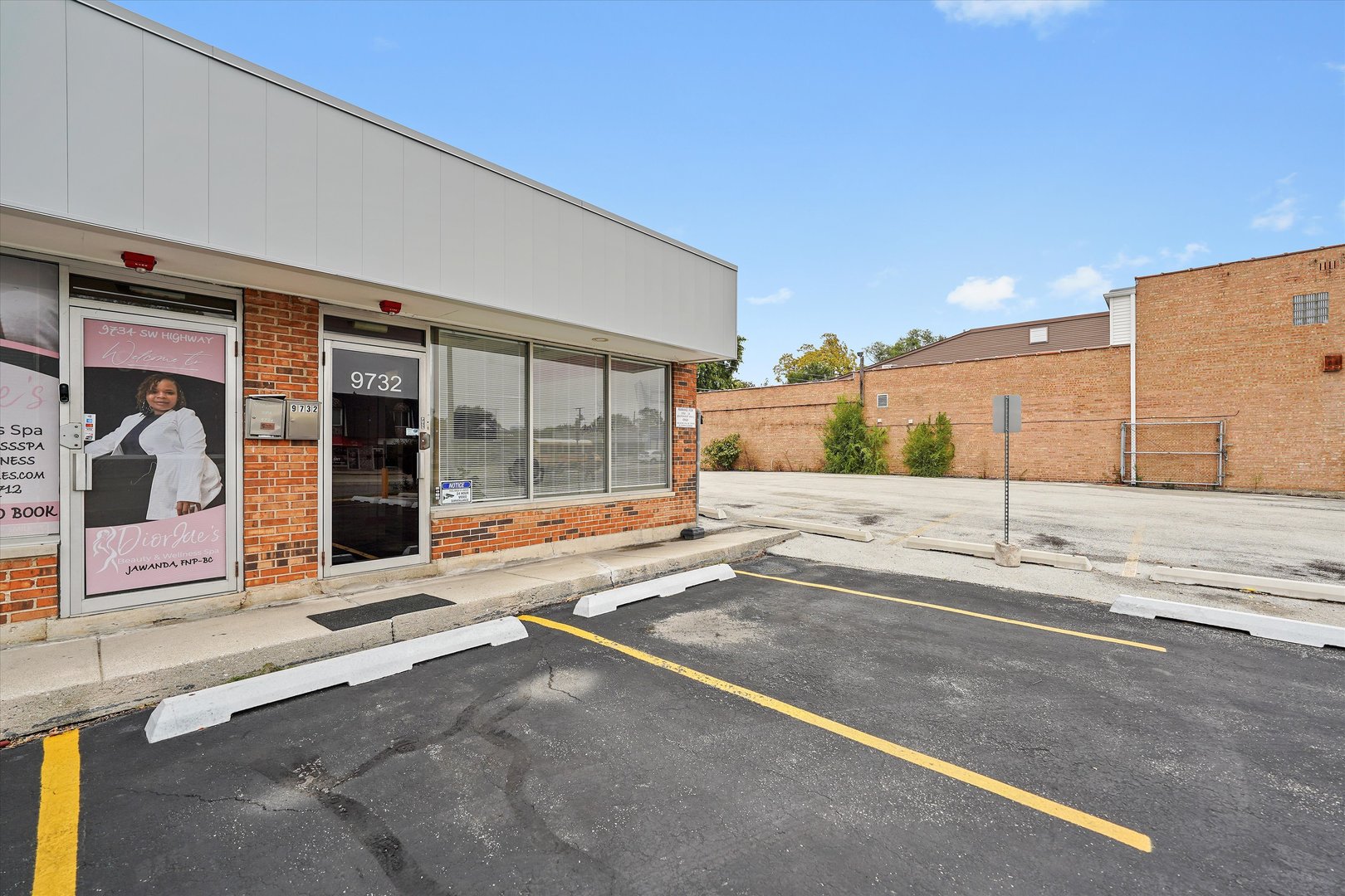 9732 SOUTHWEST Highway, Oak Lawn, IL 60453