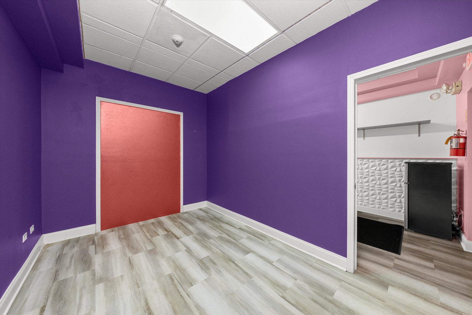 9732 SOUTHWEST Highway, Oak Lawn, IL 60453