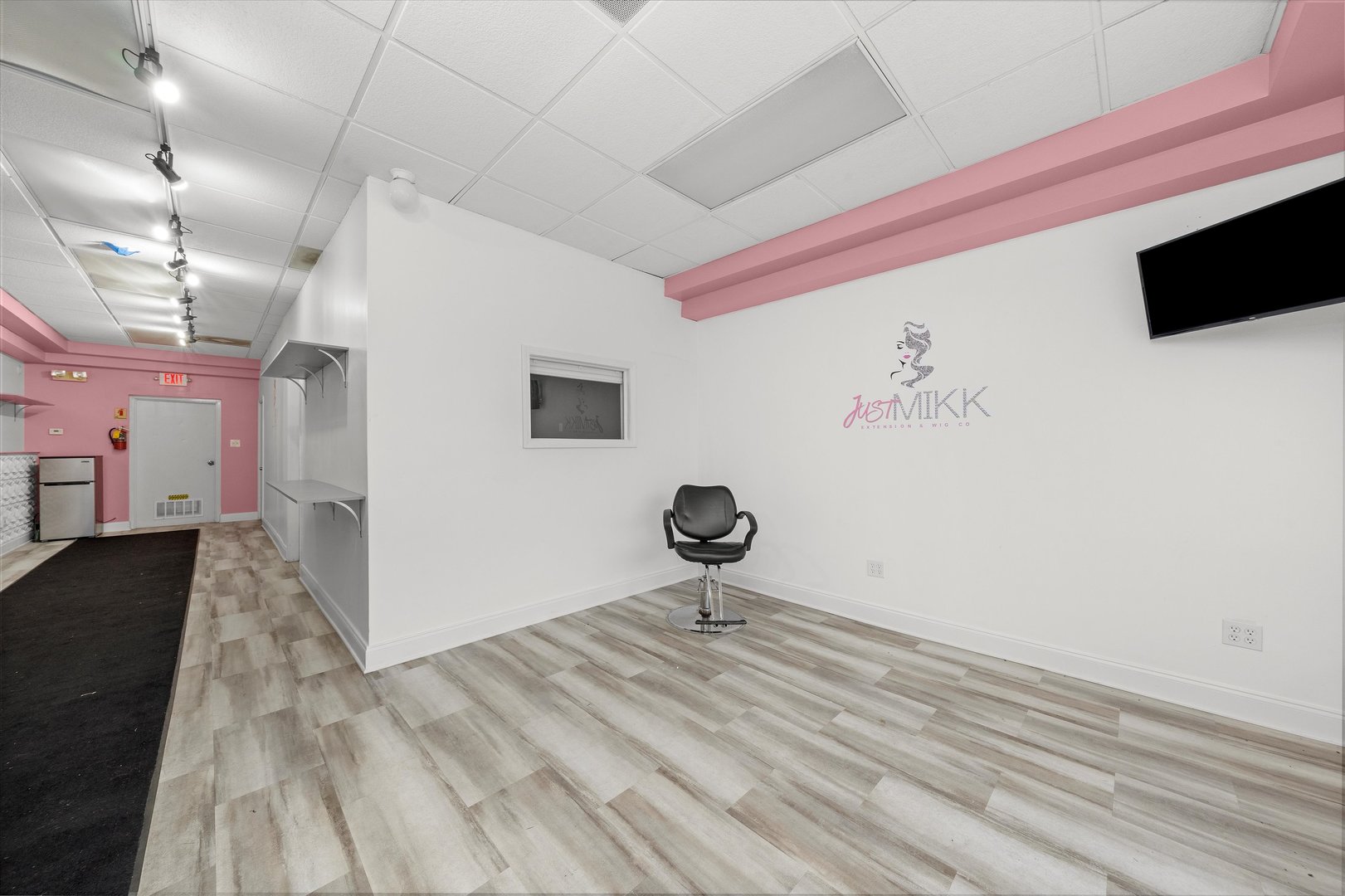 9732 SOUTHWEST Highway, Oak Lawn, IL 60453