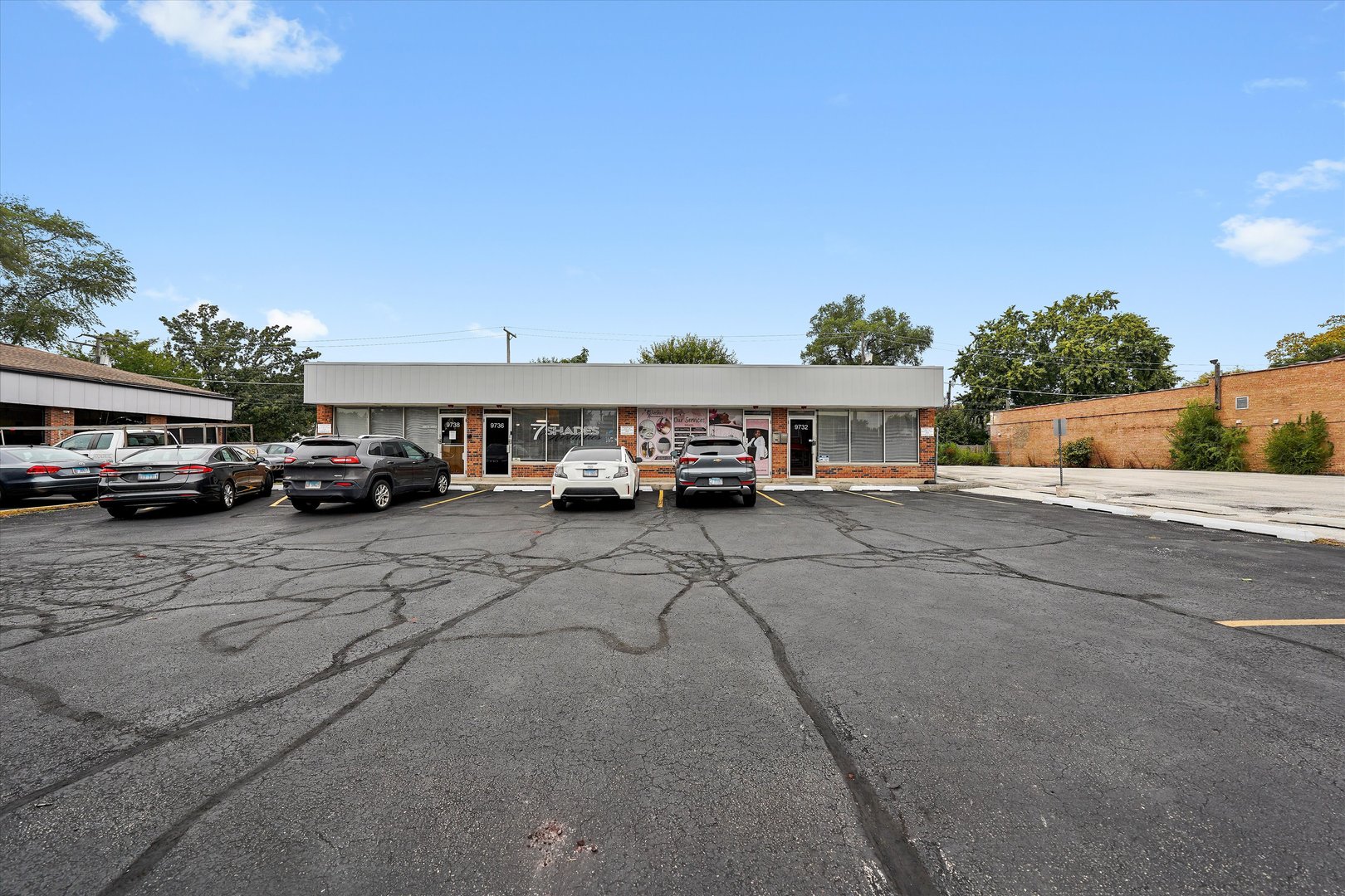 9732 SOUTHWEST Highway, Oak Lawn, IL 60453