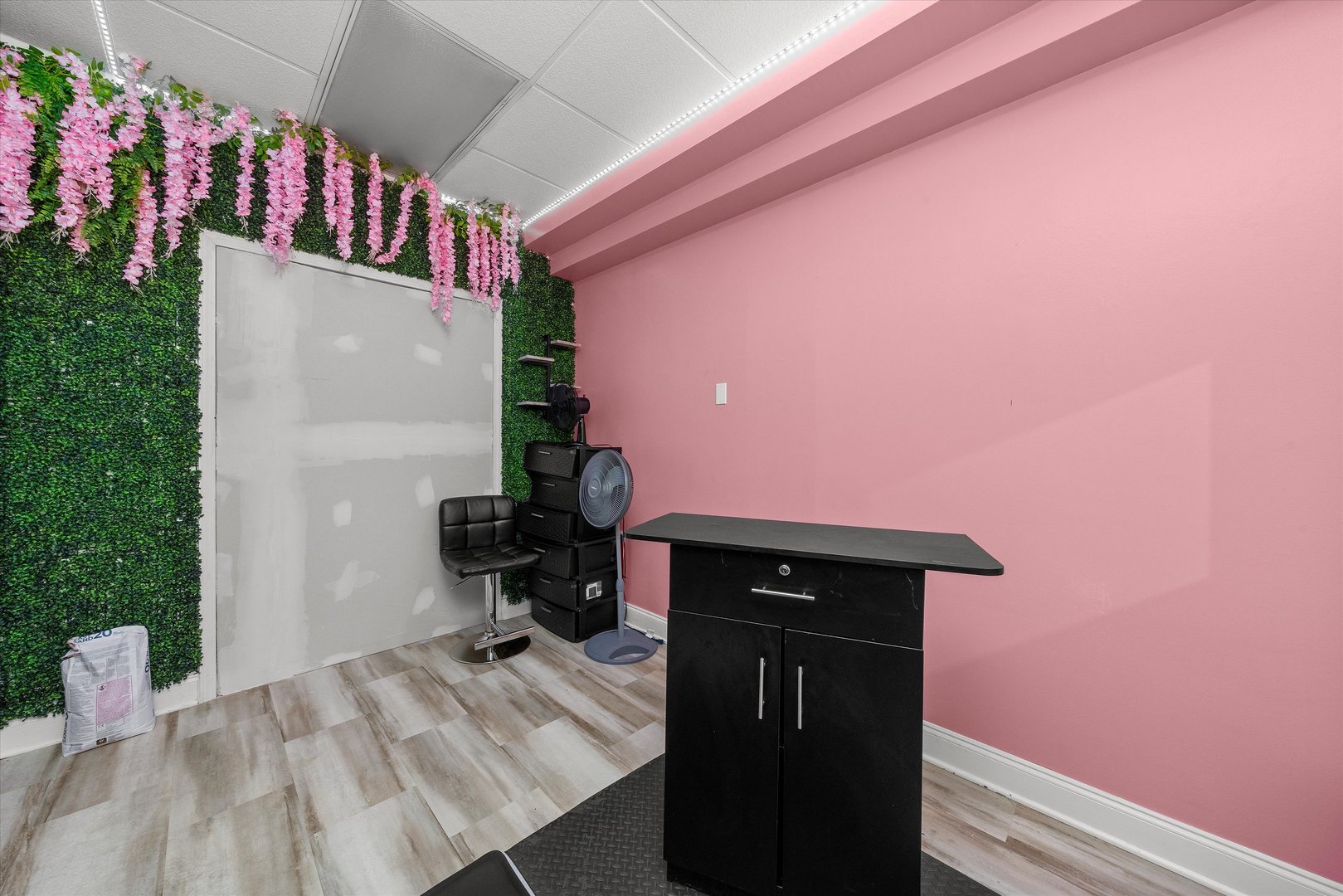 9732 SOUTHWEST Highway, Oak Lawn, IL 60453