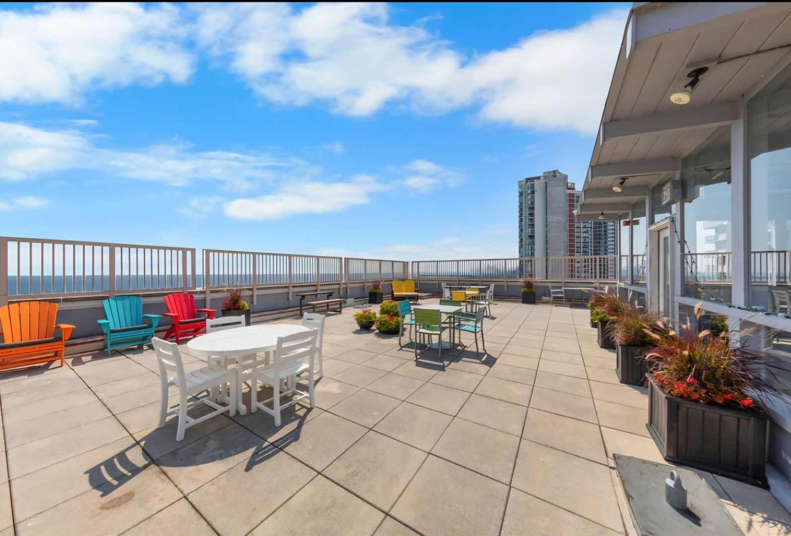 6157 N Sheridan Road #25A, Chicago, IL 60660