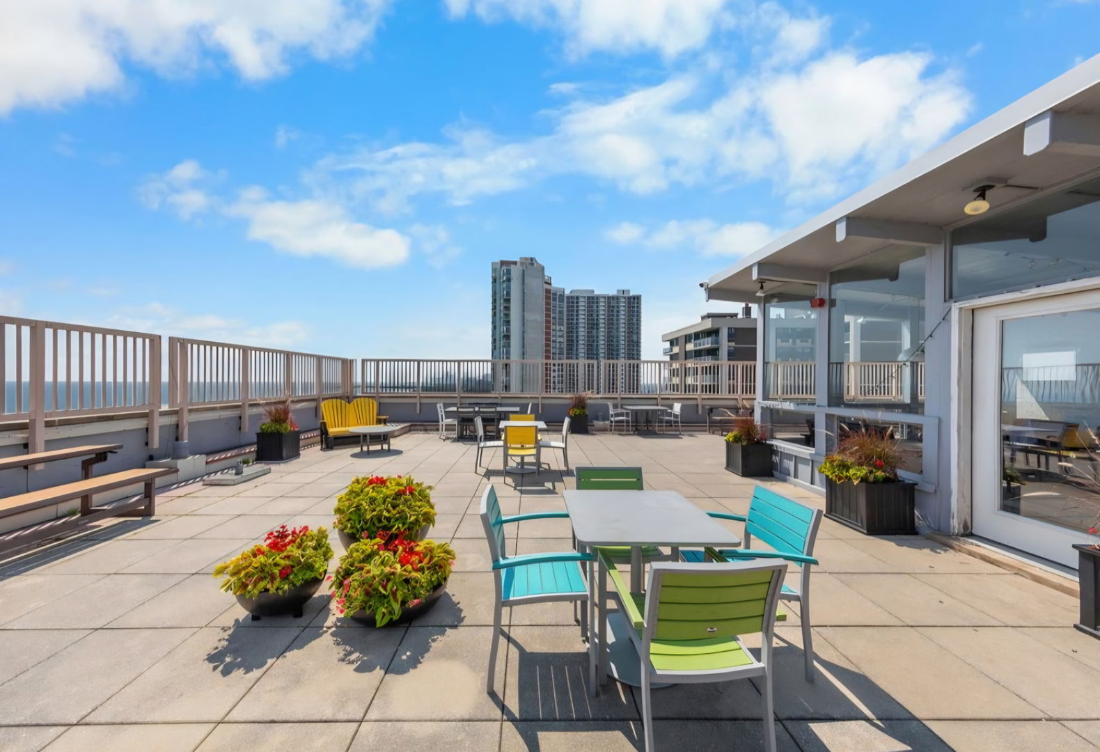 6157 N Sheridan Road #25A, Chicago, IL 60660