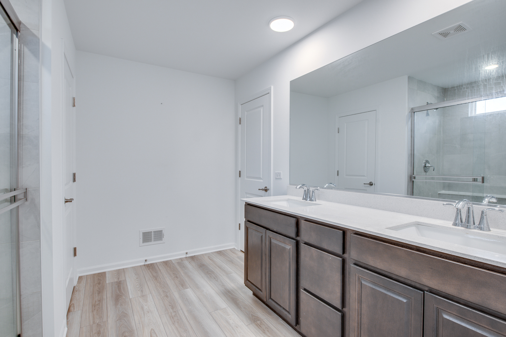 205 Tinana Street, Oswego, IL 60543