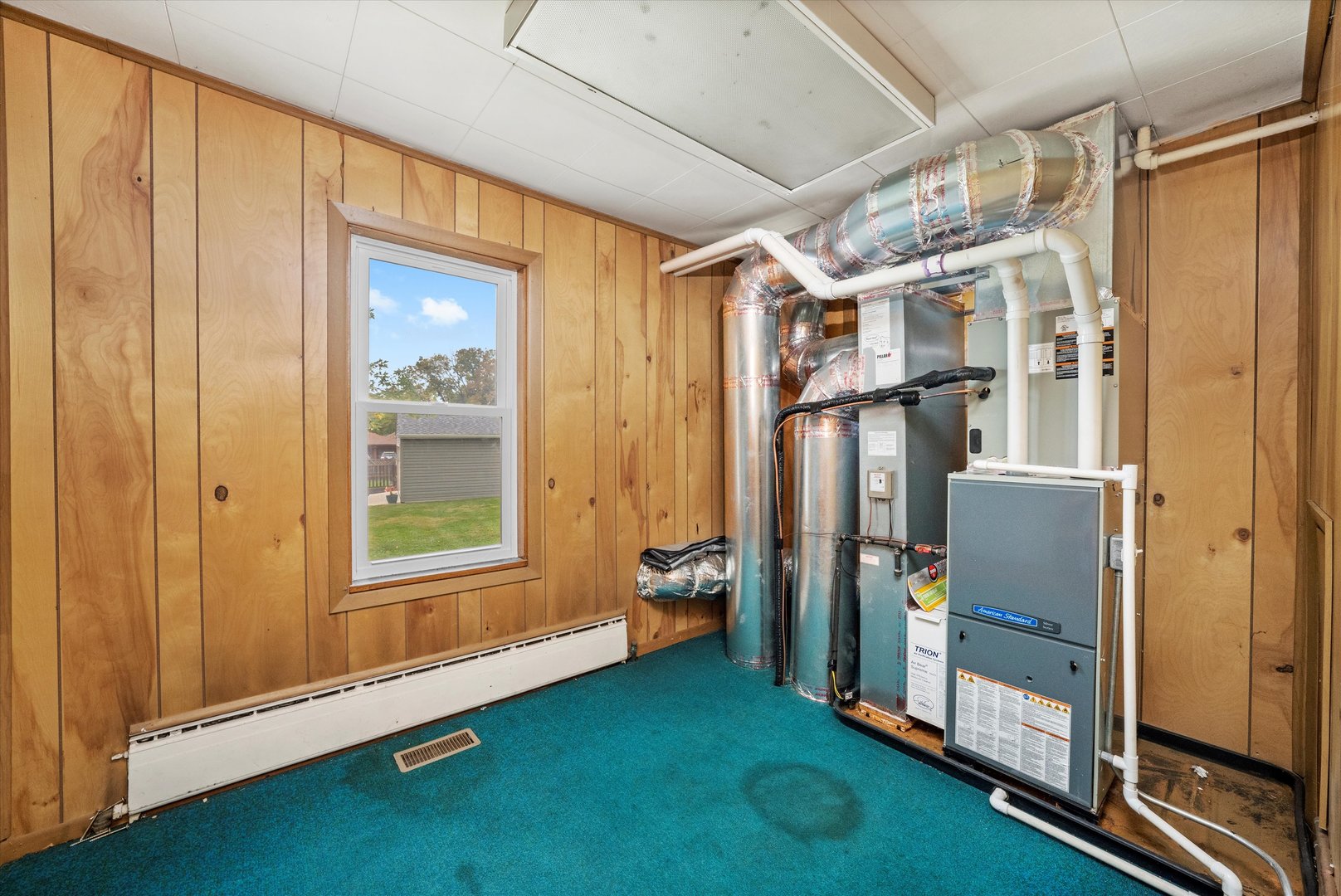 412 hankes Avenue, Aurora, IL 60505