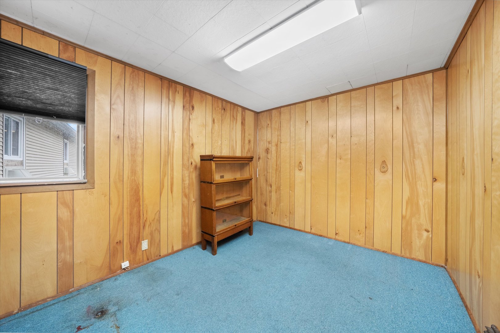 412 hankes Avenue, Aurora, IL 60505