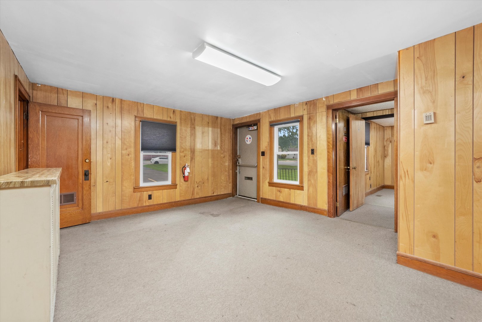 412 hankes Avenue, Aurora, IL 60505