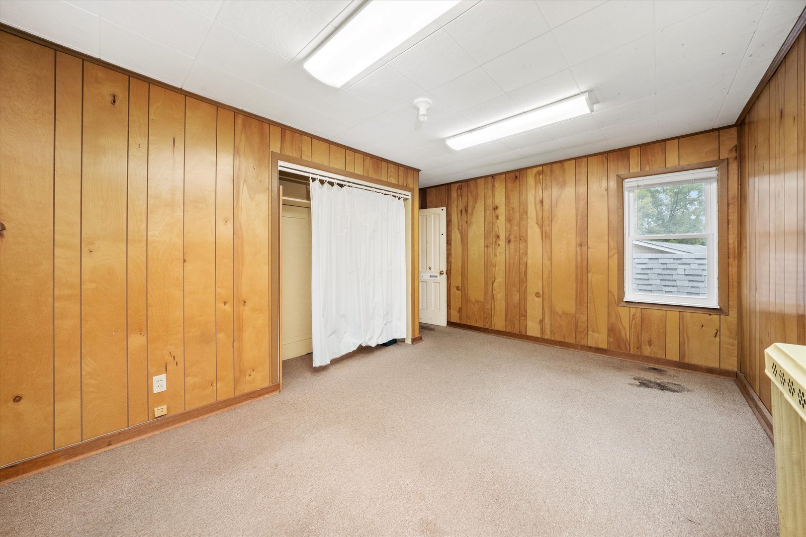 412 hankes Avenue, Aurora, IL 60505