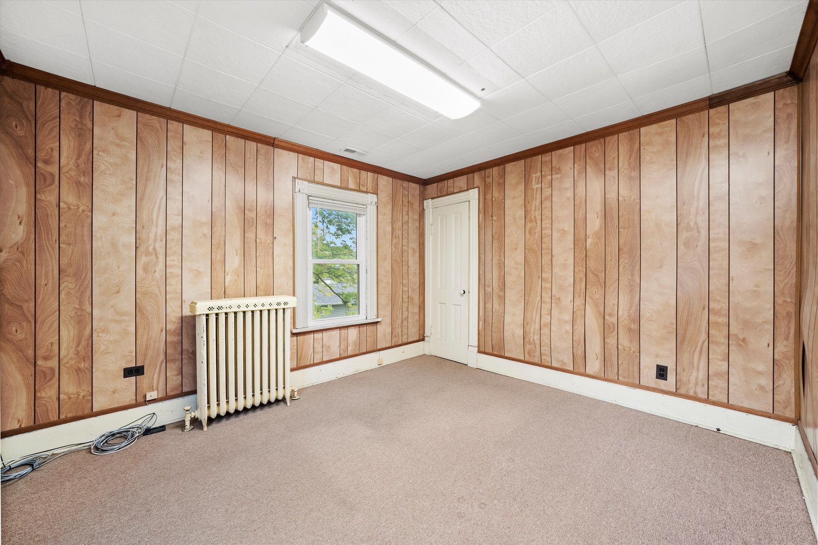 412 hankes Avenue, Aurora, IL 60505