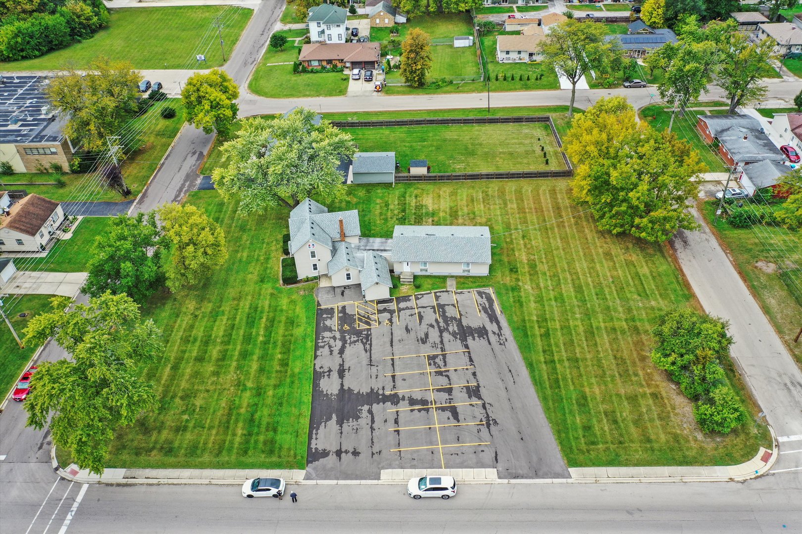 412 hankes Avenue, Aurora, IL 60505