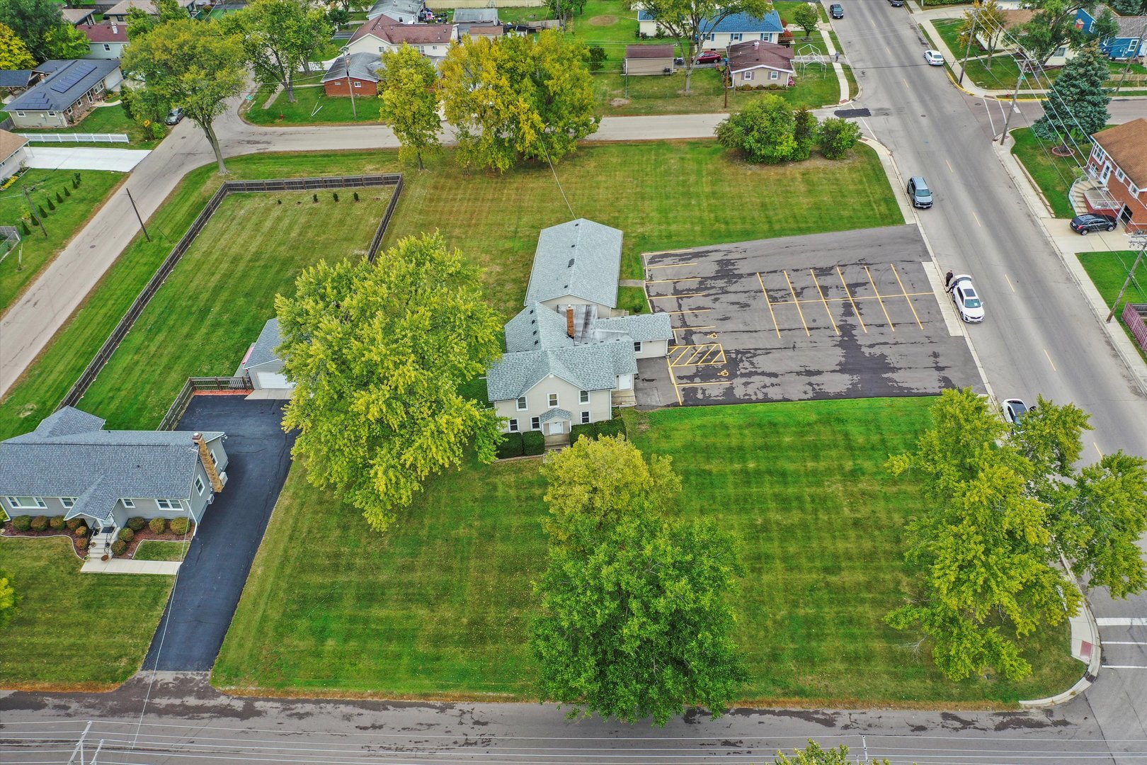 412 hankes Avenue, Aurora, IL 60505