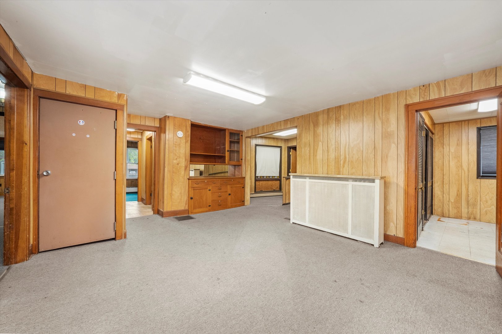 412 hankes Avenue, Aurora, IL 60505