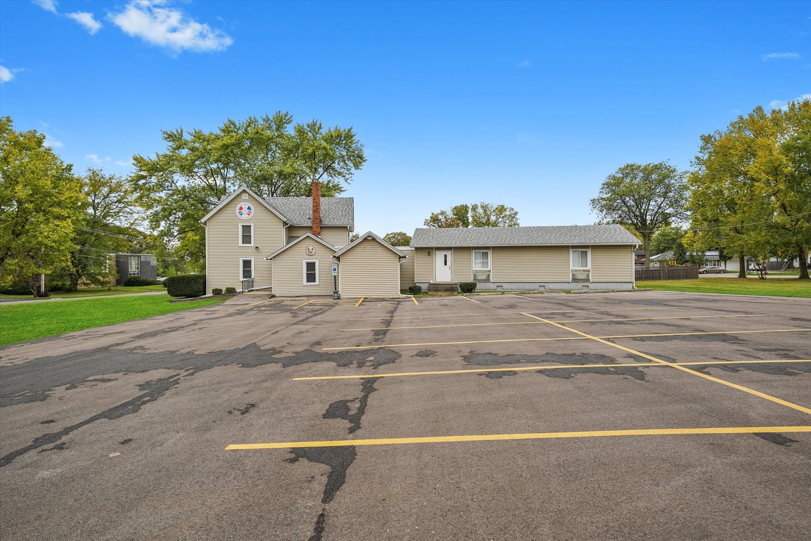 412 hankes Avenue, Aurora, IL 60505