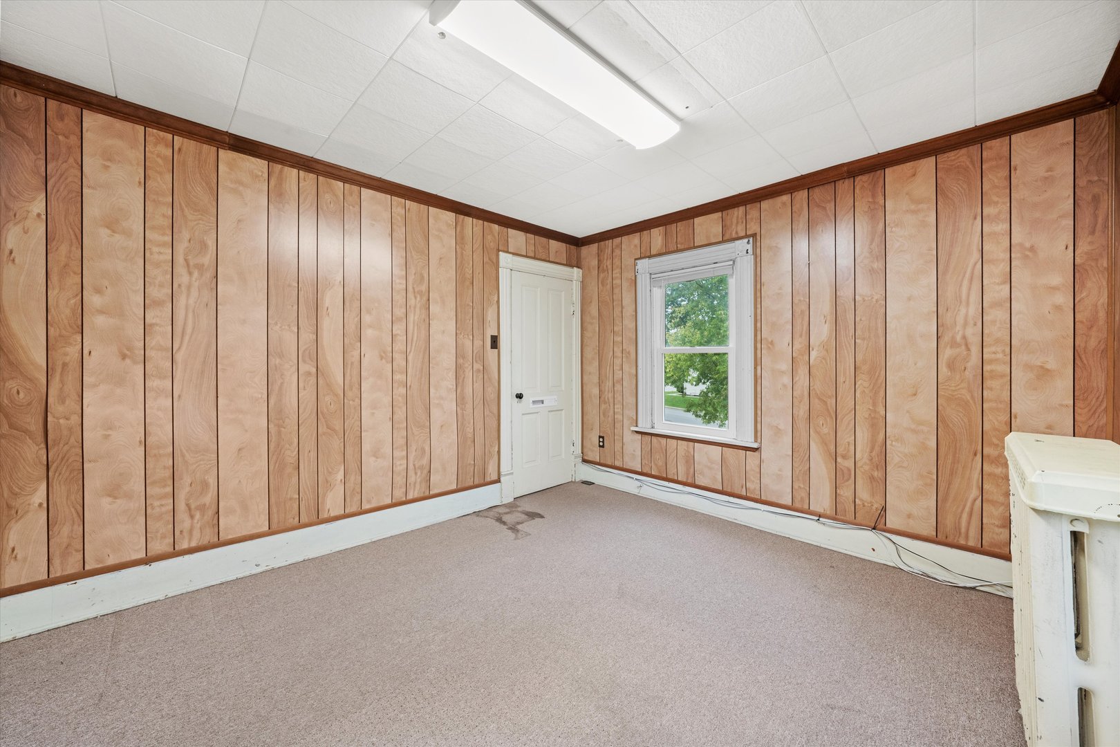 412 hankes Avenue, Aurora, IL 60505