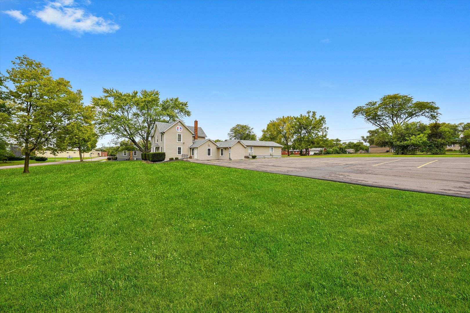 412 hankes Avenue, Aurora, IL 60505