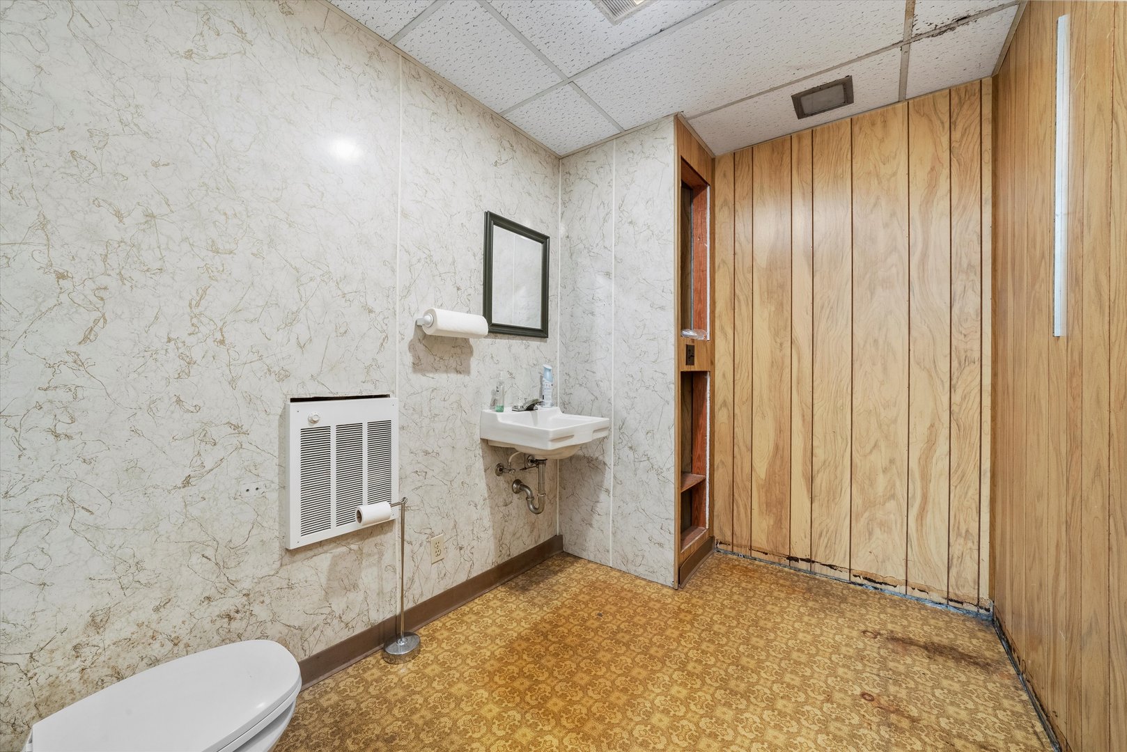 412 hankes Avenue, Aurora, IL 60505