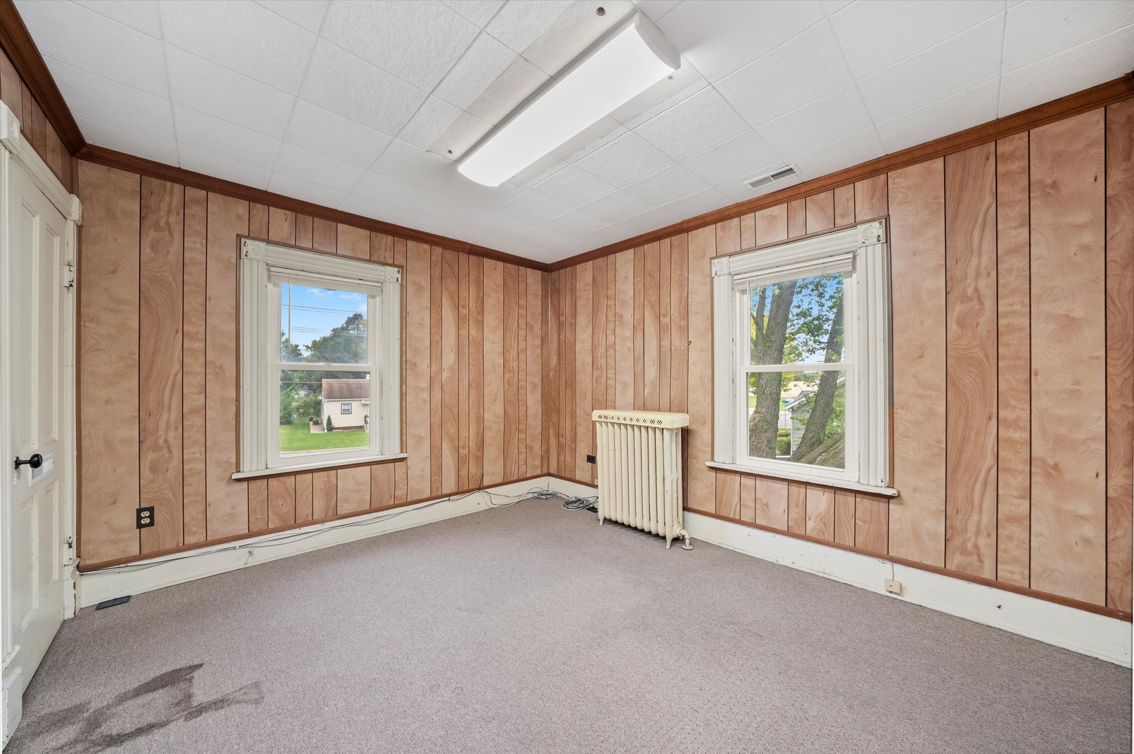 412 hankes Avenue, Aurora, IL 60505