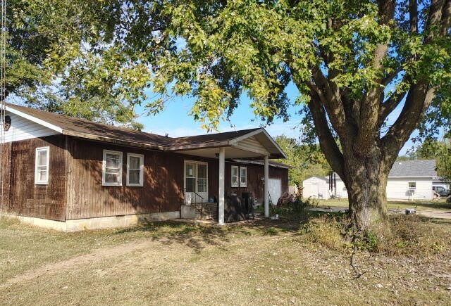 220 S Marion Street, Centralia, IL 62801