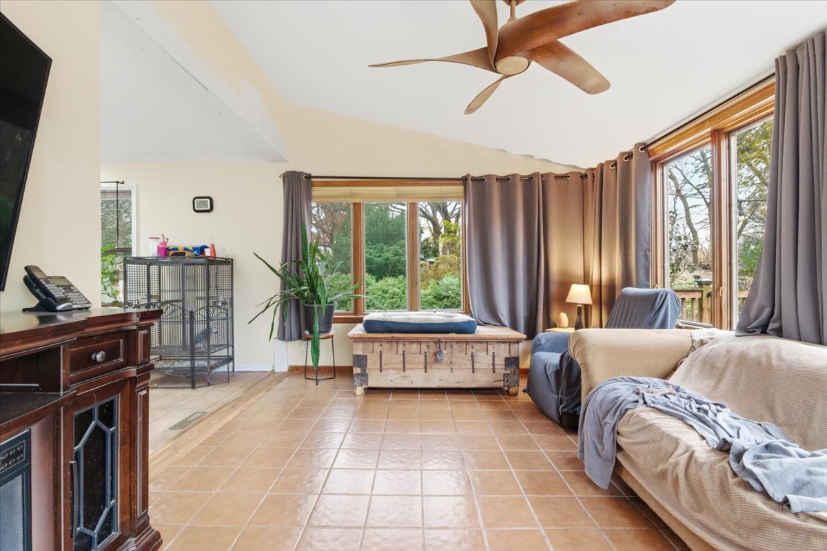 5290 Il Route 173, Richmond, IL 60071