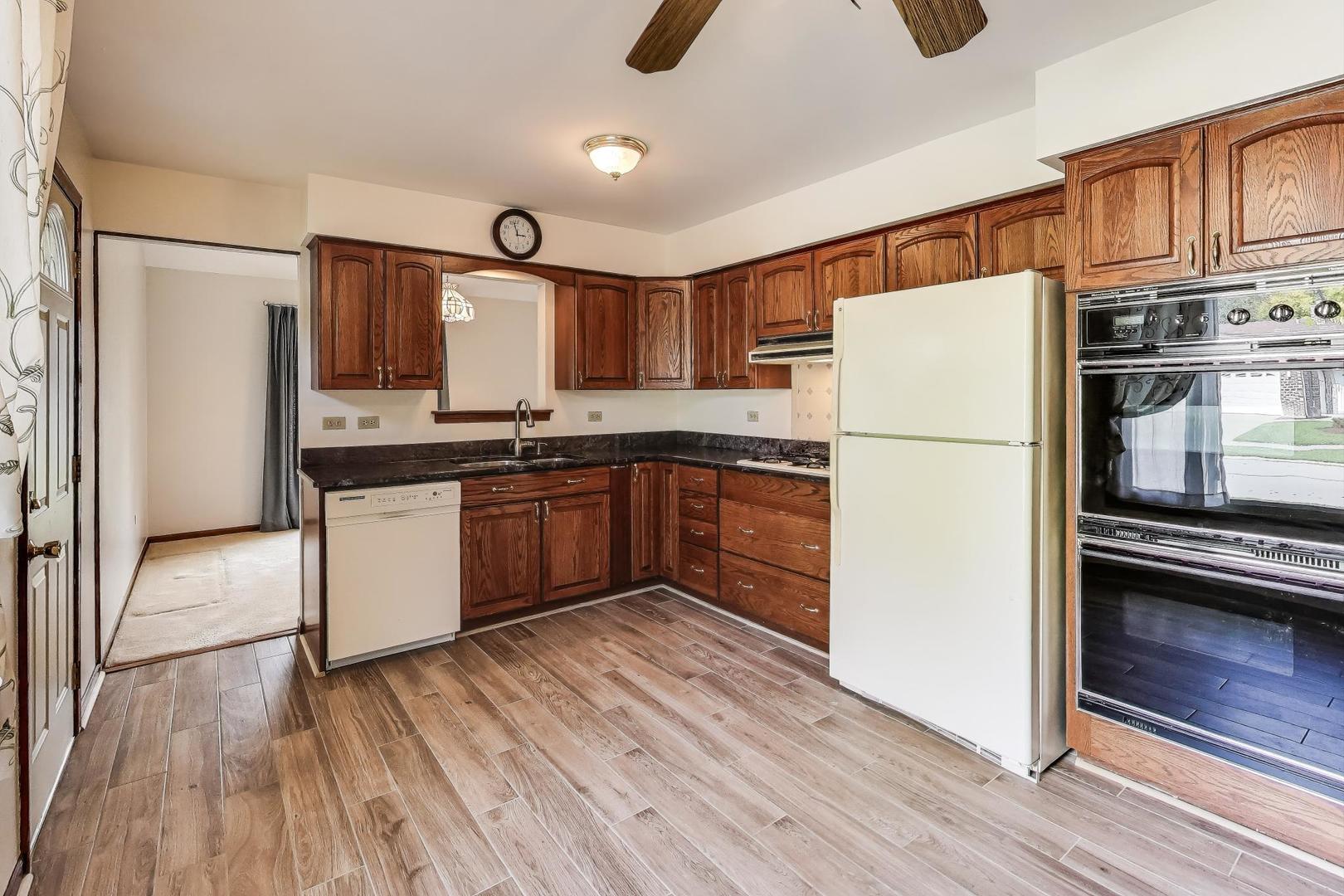 2616 N Prindle Avenue, Arlington Heights, IL 60004