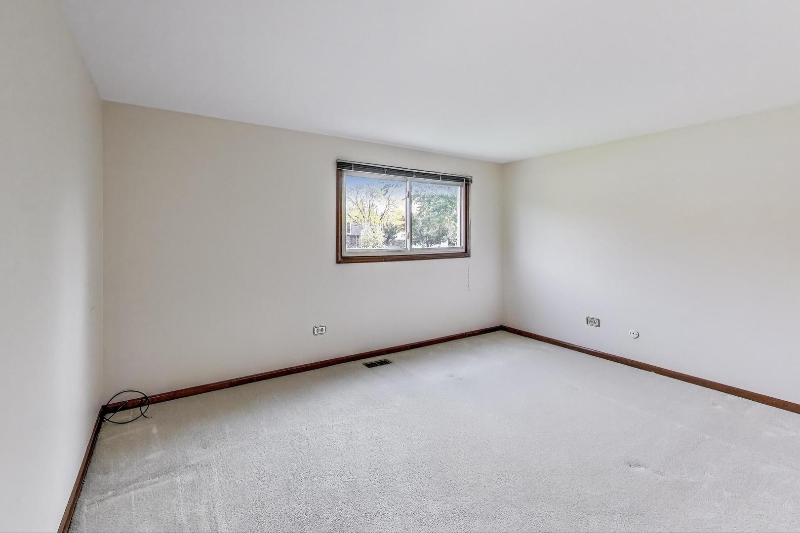 2616 N Prindle Avenue, Arlington Heights, IL 60004