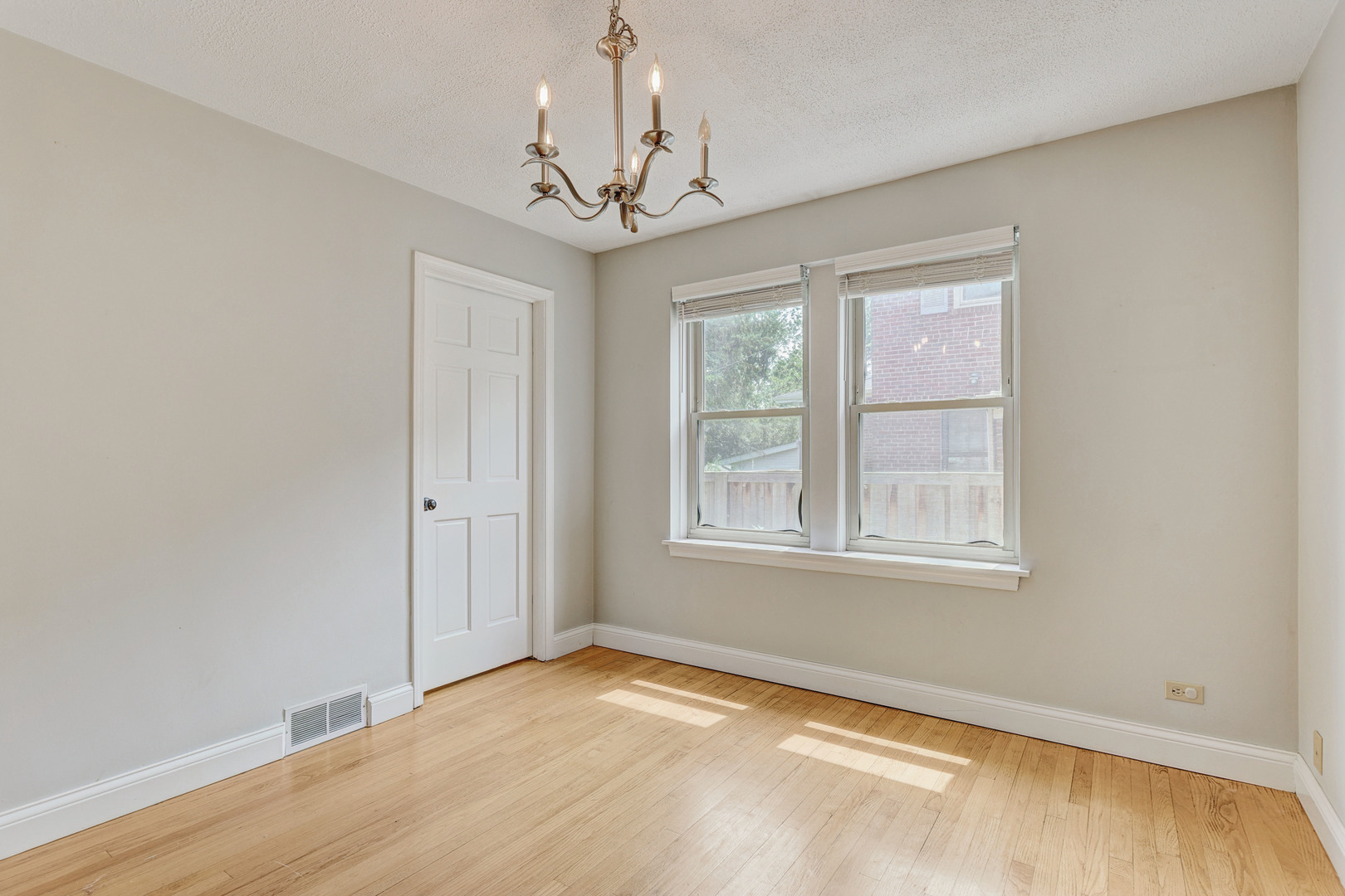 509 S Brainard Avenue, La Grange, IL 60525