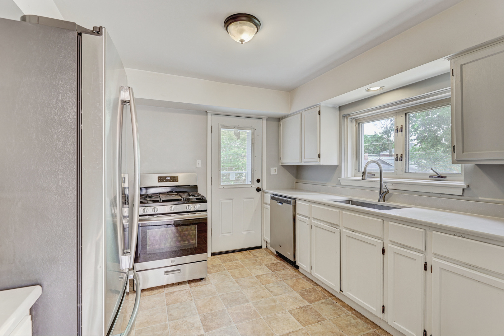 509 S Brainard Avenue, La Grange, IL 60525