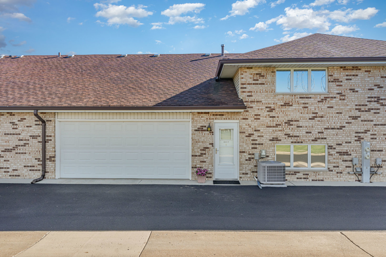 15217 S 74th Court, Orland Park, IL 60462