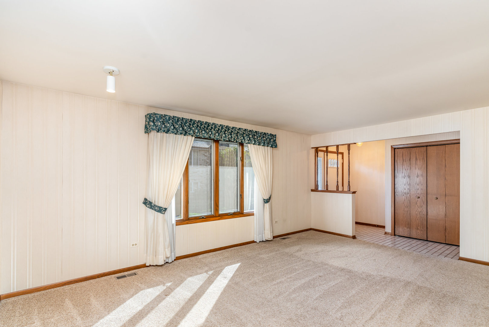 15217 S 74th Court, Orland Park, IL 60462