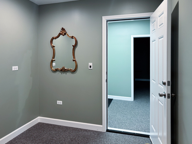 2020 Dean Street #E-D2, St. Charles, IL 60174