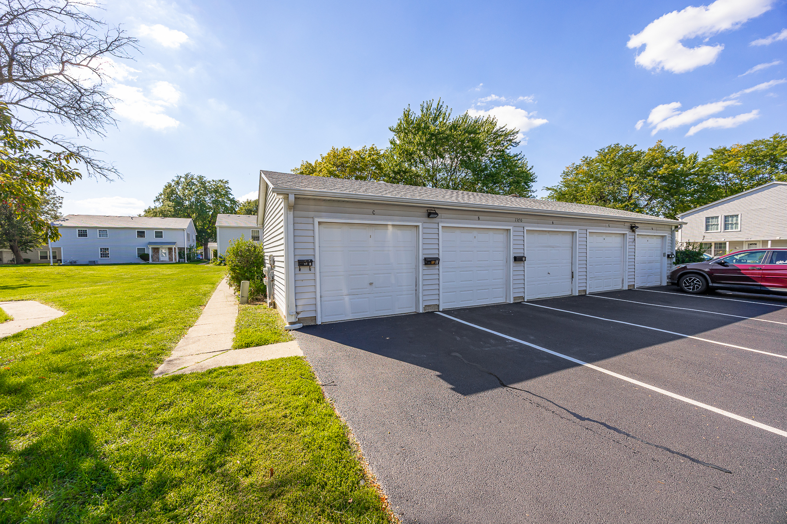 1370 N Glen Circle #C, Aurora, IL 60506