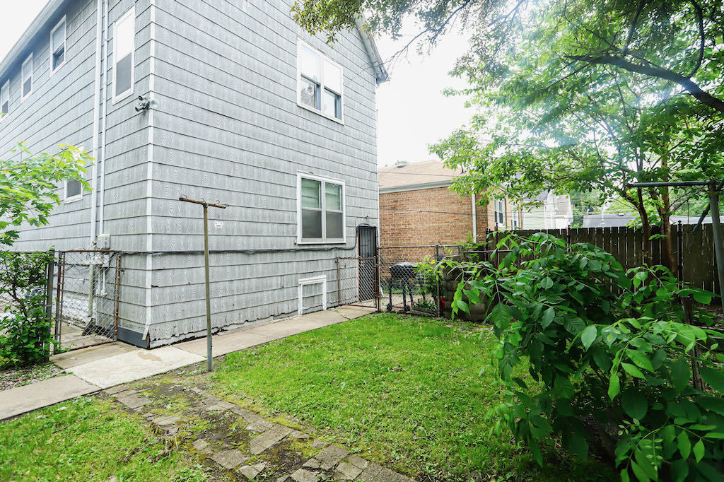 12402 S Green Street, Calumet Park, IL 60827