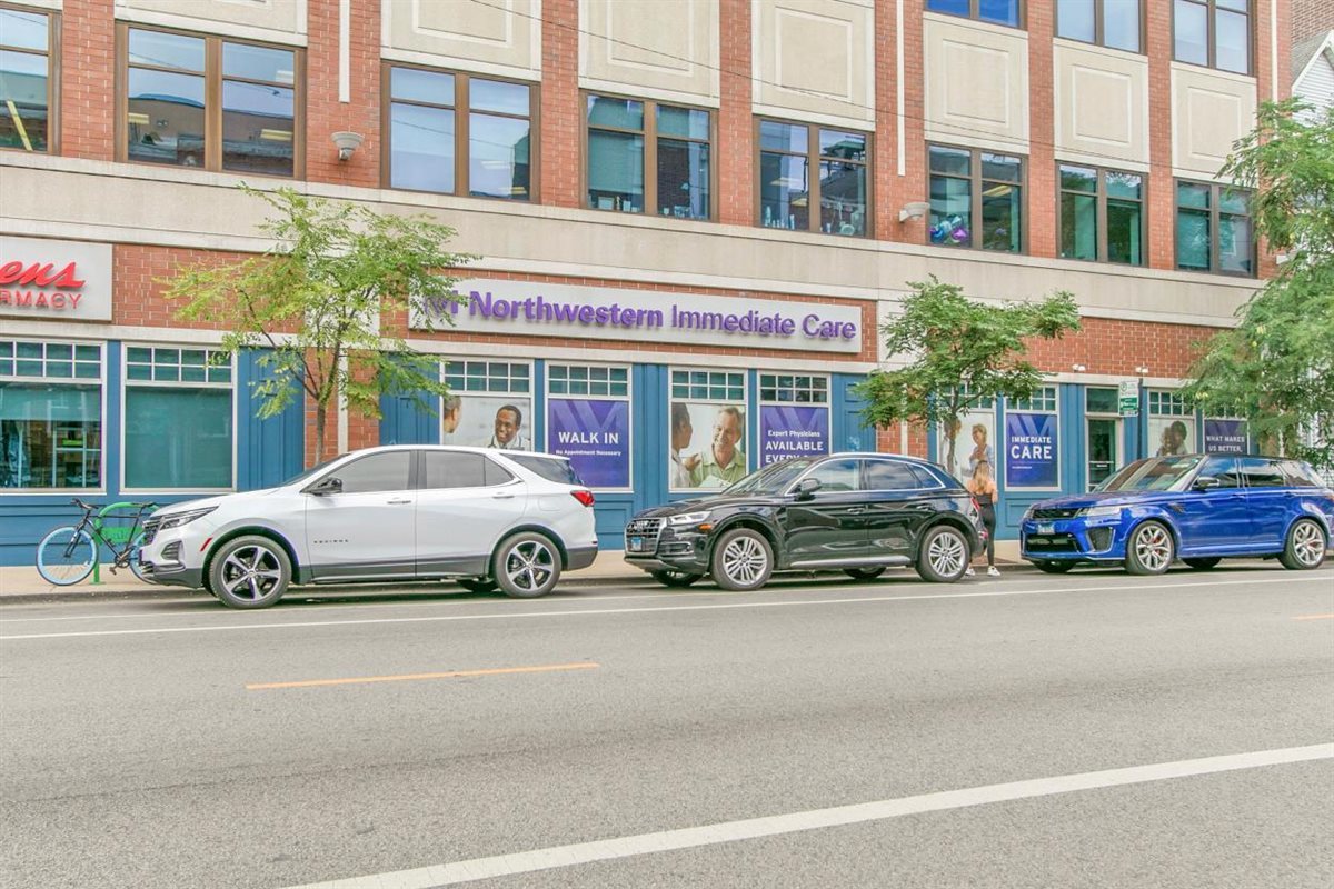 1322 W Belmont Avenue #2W, Chicago, IL 60657