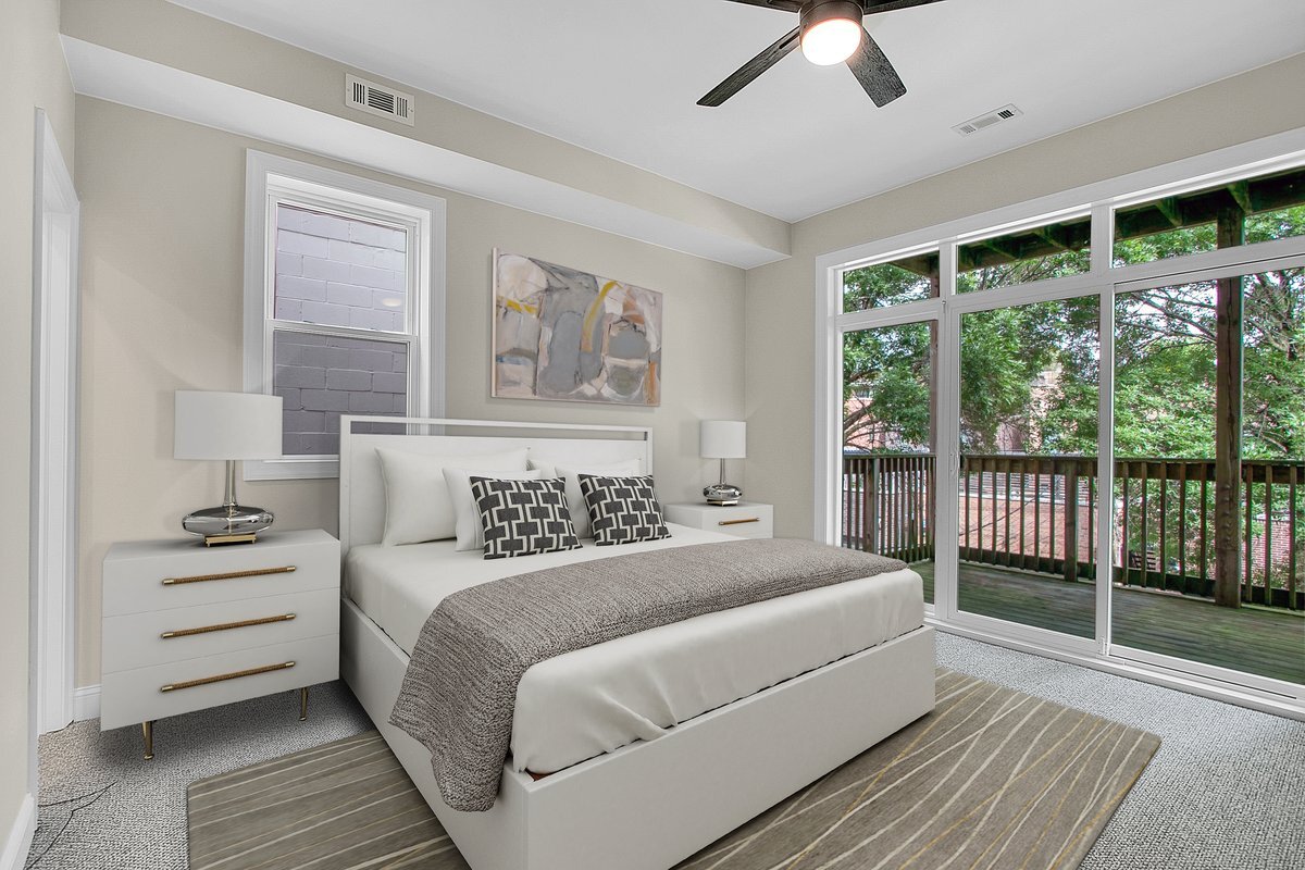 1322 W Belmont Avenue #2W, Chicago, IL 60657