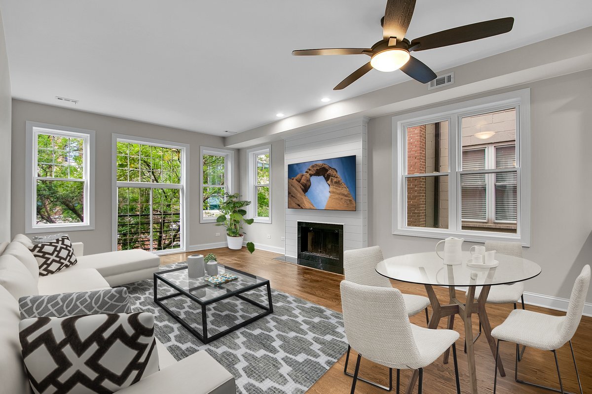 1322 W Belmont Avenue #2W, Chicago, IL 60657