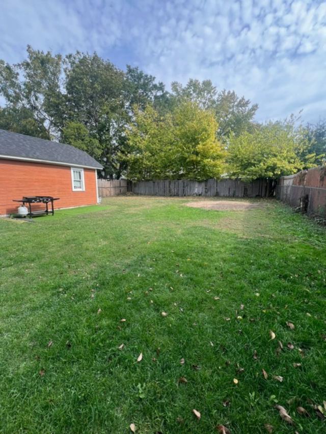 617 N View Street, Aurora, IL 60506