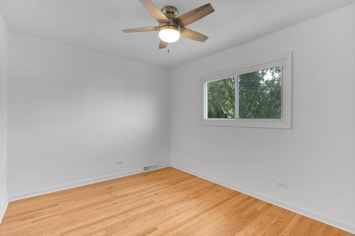 174 Ash Avenue, Wood Dale, IL 60191