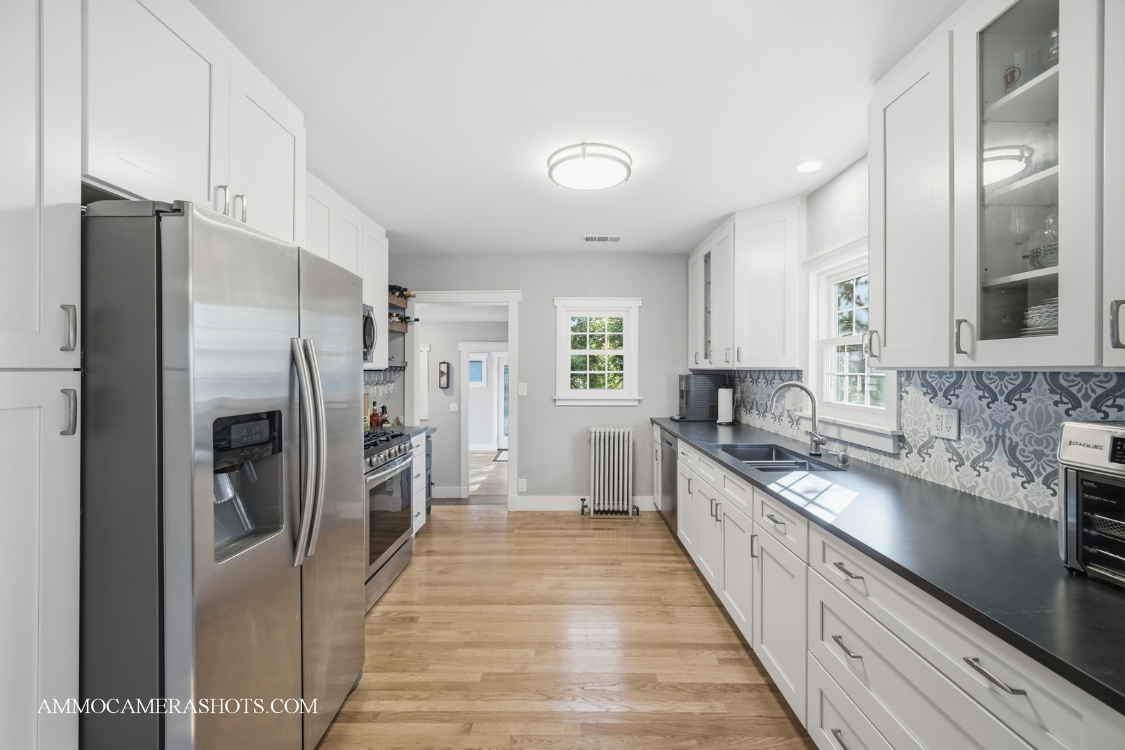 5703 Lee Avenue, Downers Grove, IL 60516