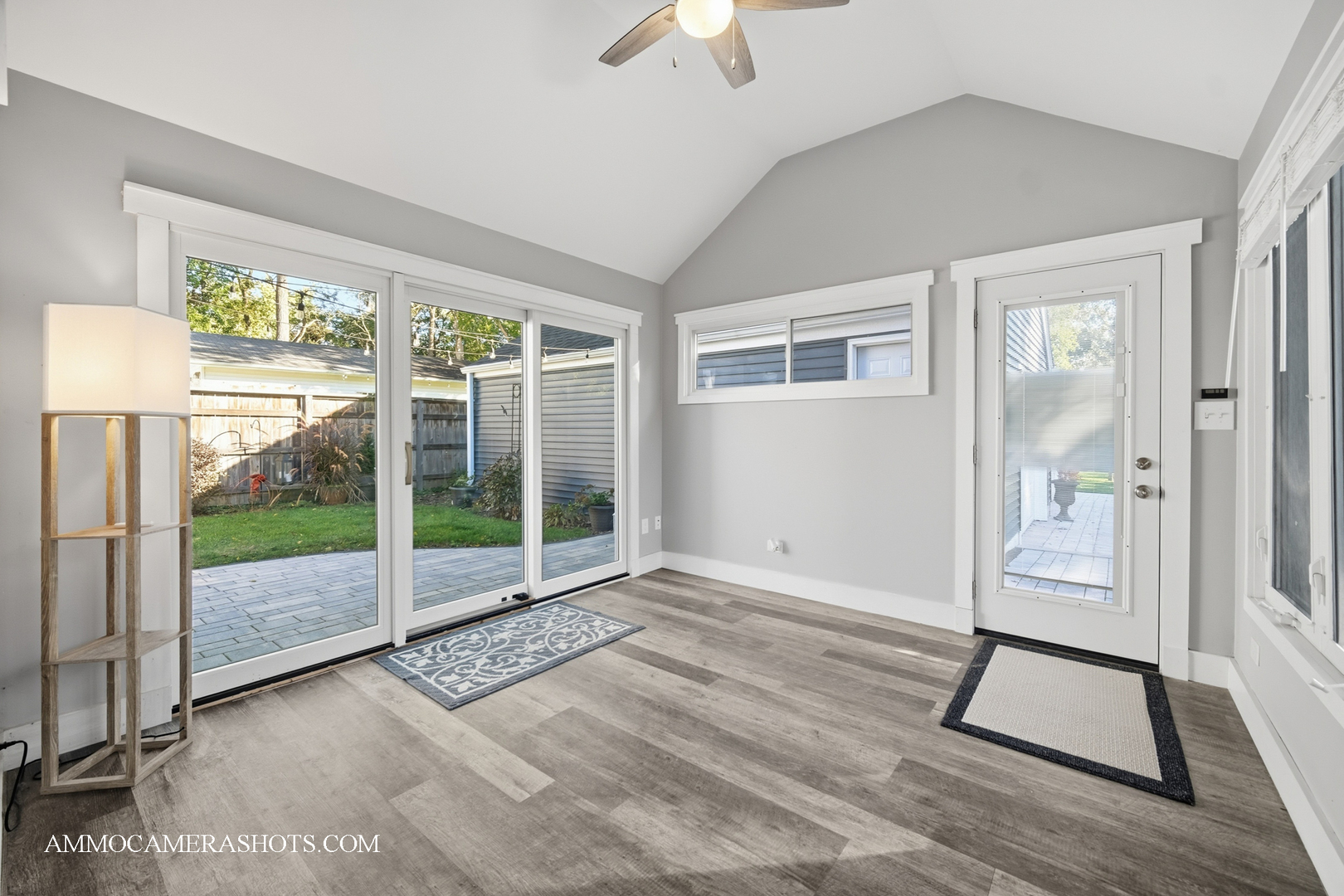 5703 Lee Avenue, Downers Grove, IL 60516