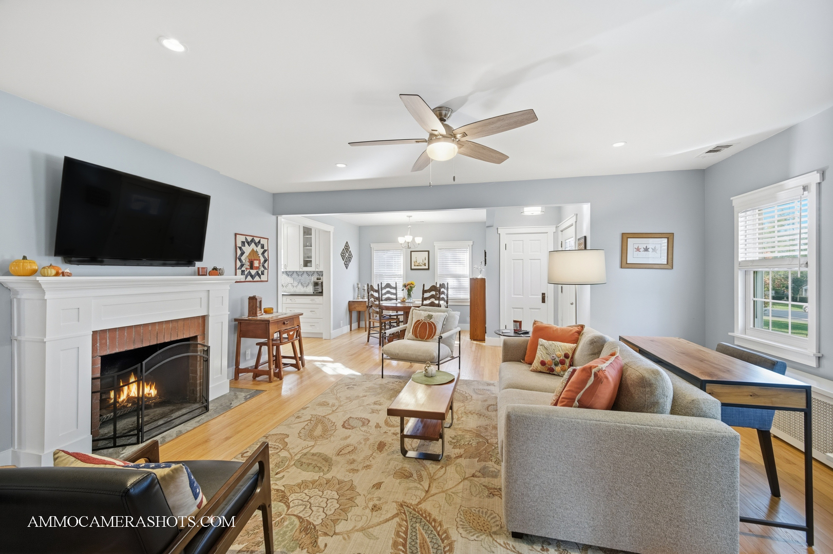 5703 Lee Avenue, Downers Grove, IL 60516