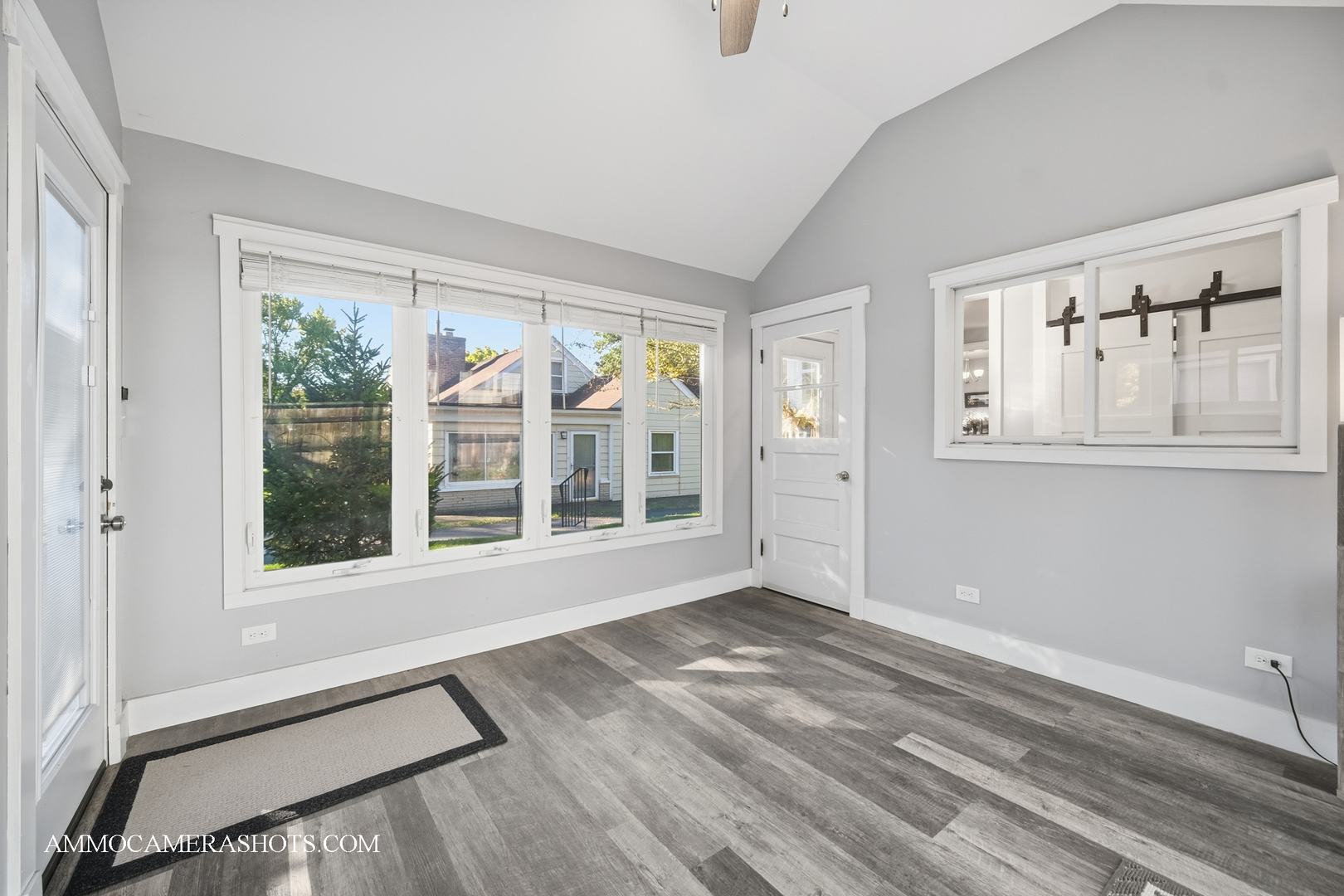 5703 Lee Avenue, Downers Grove, IL 60516