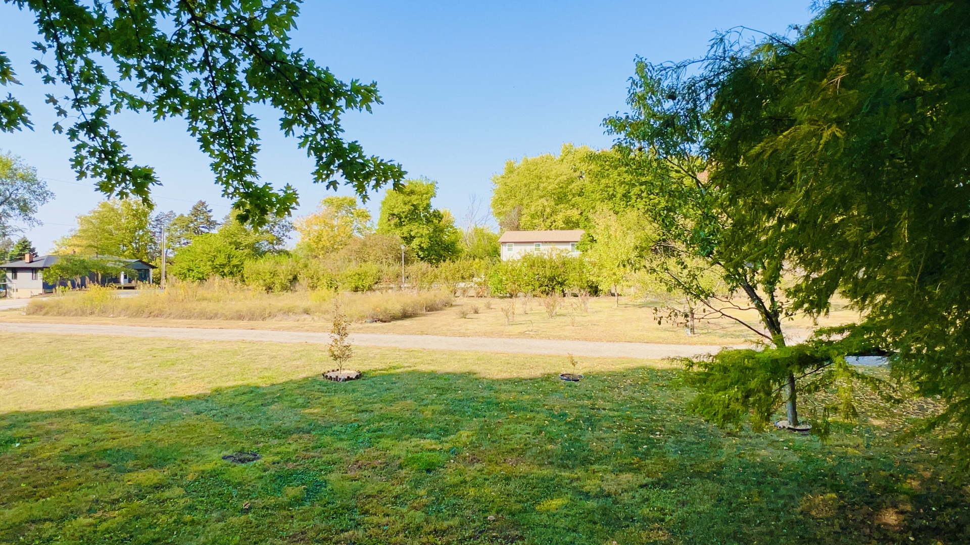 8533 N 1900 East Road, Bloomington, IL 61705