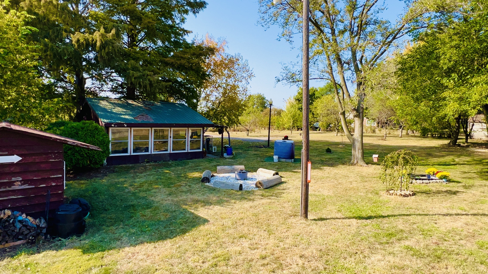 8533 N 1900 East Road, Bloomington, IL 61705