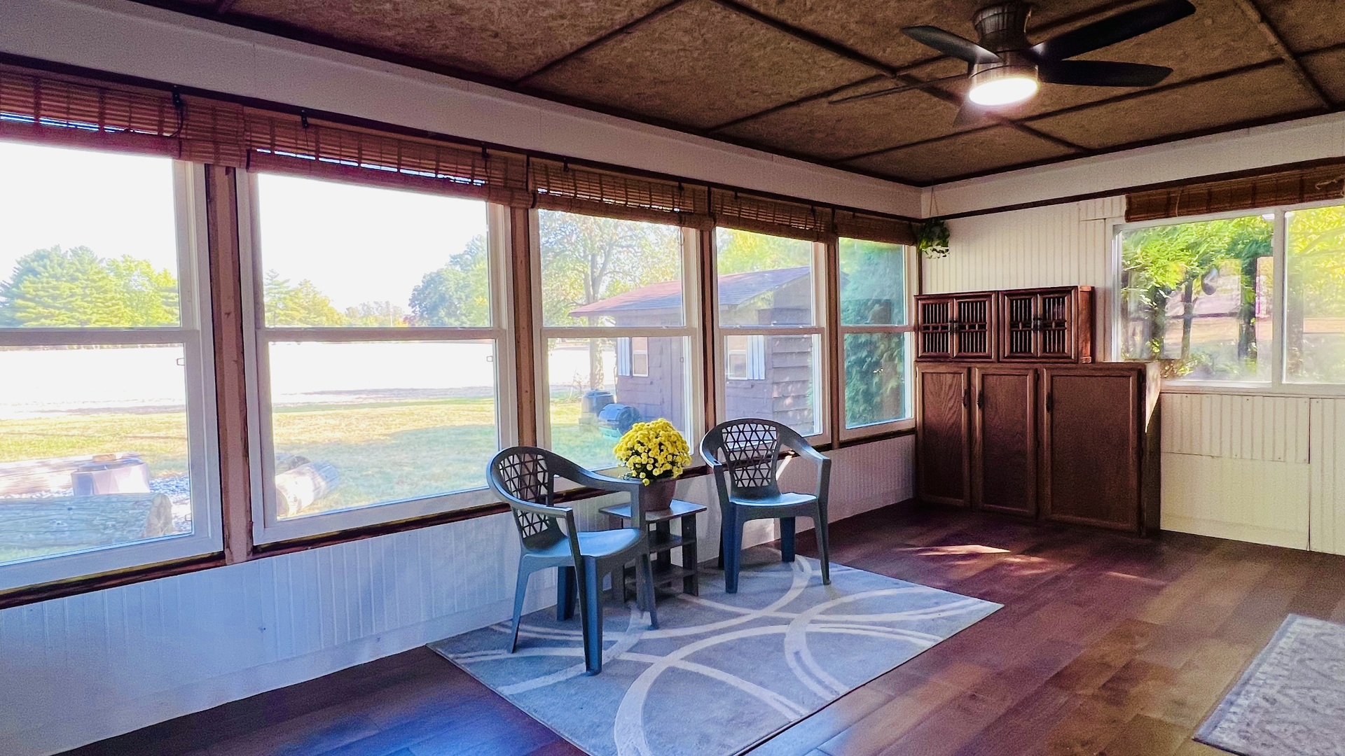 8533 N 1900 East Road, Bloomington, IL 61705